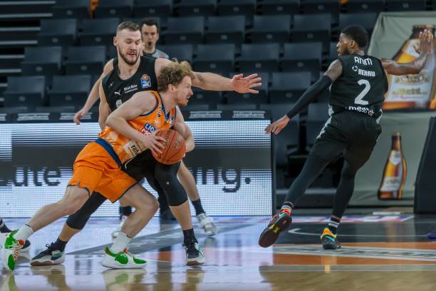 中场稳定性 中场稳定性